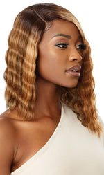 Charger l&#39;image dans la galerie, Outre Synthetic Pre-Plucked HD Transparent Lace Front Wig SAFIRA
